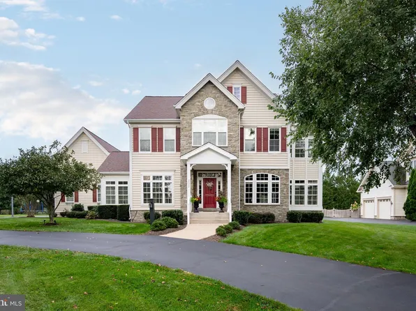 20588 Wild Meadow Ct, Ashburn, VA 20147