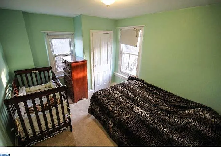 230 W Ashland St — Photo 9