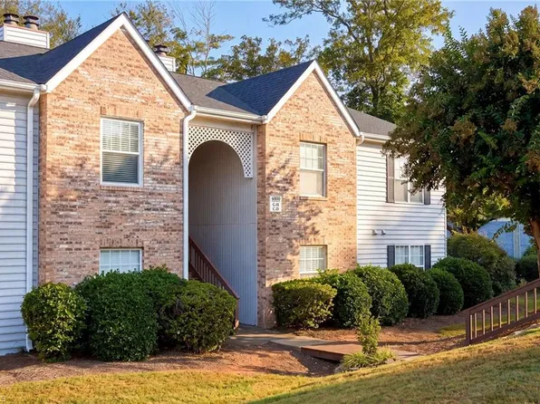 4000 Whirlaway Ct APT G, Clemmons, NC 27012