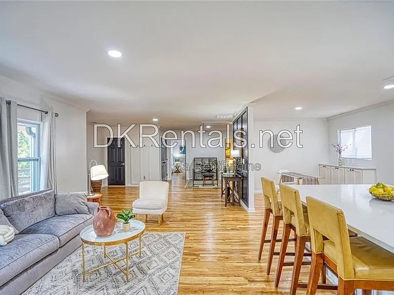 2230 Beecher Cir SW — Photo 8