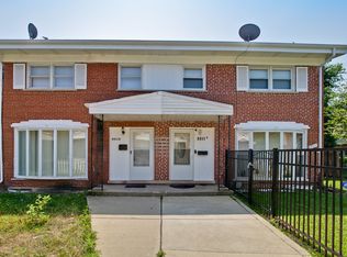 8911 Robin Dr APT B, Des Plaines, IL