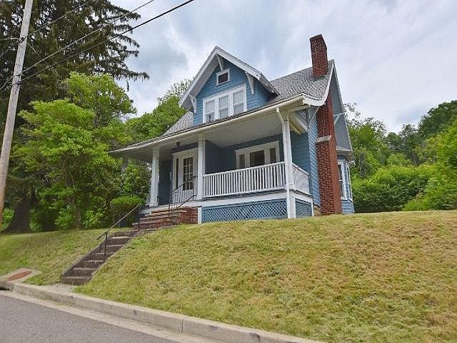 1st image of 94 Eagle St