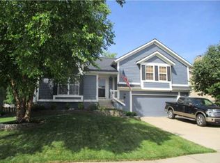16204 S Sunset St, Olathe, KS 66062