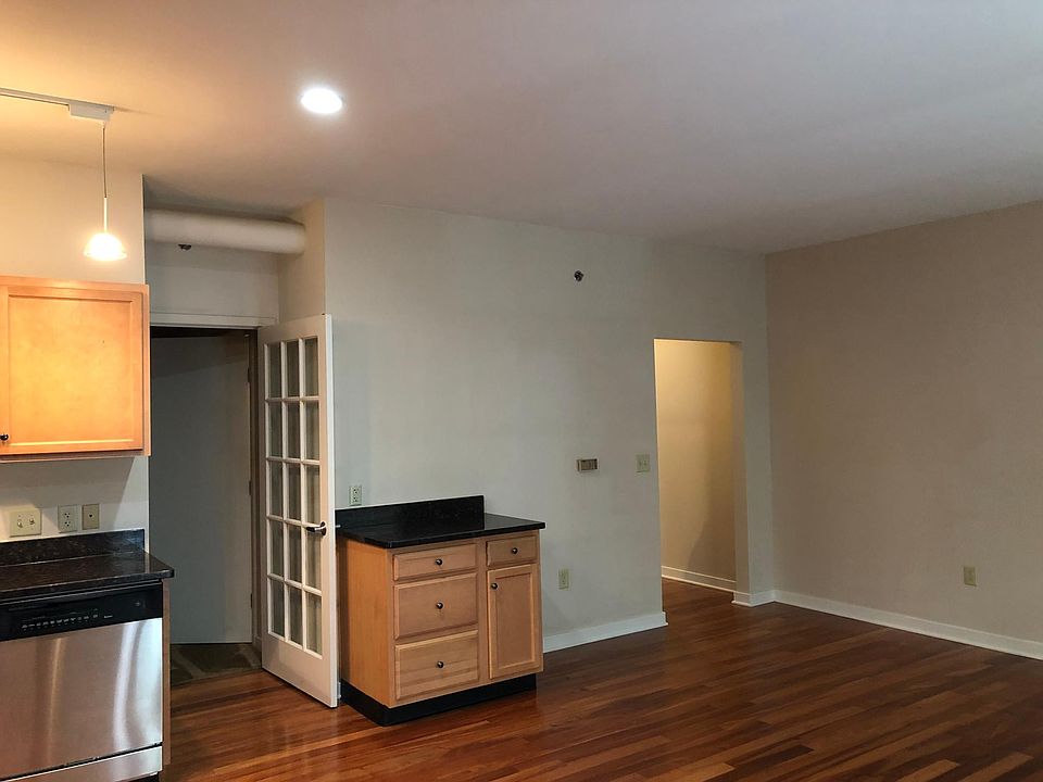 11 W 2nd St Bethlehem PA Zillow