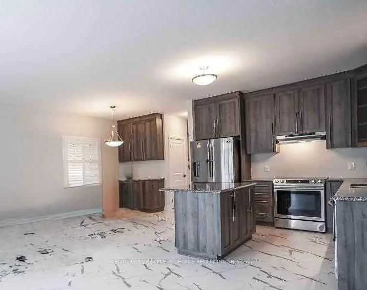213 Sedgewood St — Photo 5