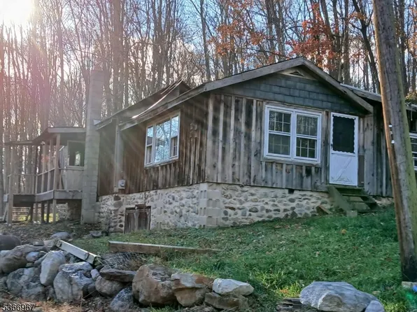 10 Lakewood Trl, Frankford Twp., NJ 07826