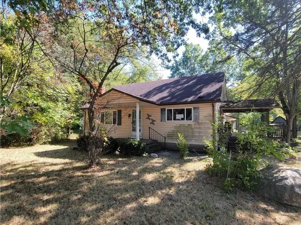 38227 Chestnut Ridge Rd, Elyria, OH 44035