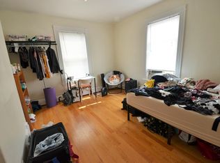 35 Brookline St APT 11, Cambridge, MA 02139