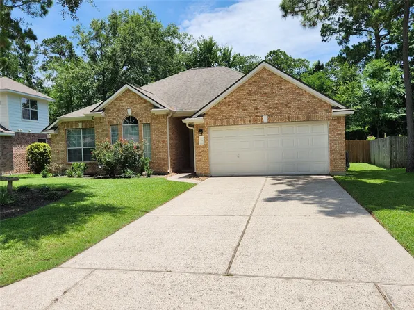 22 Hobbit Glen Dr, Conroe, TX 77384
