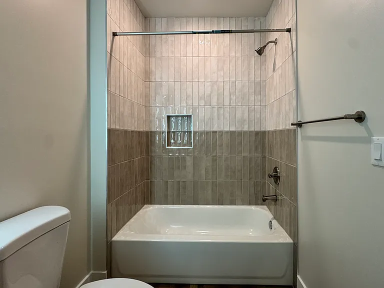 5222-24 Chester Ave #2 — Photo 27