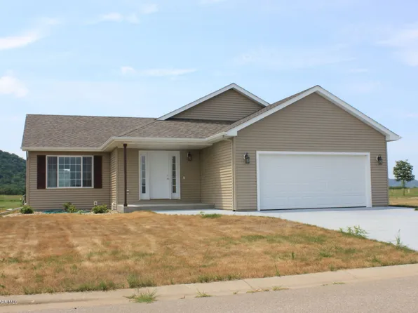 1048 Talon Ave, Wabasha, MN 55981