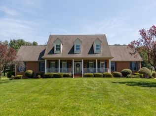 67 Nottingham Ln, Waynesboro, VA 22980
