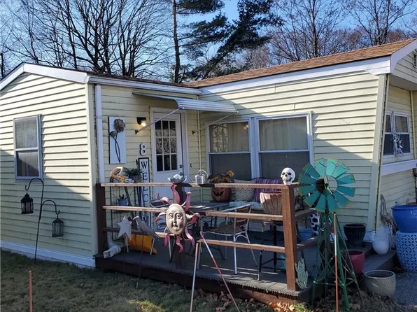 443-8 Dyer Ave, Cranston, RI 02920