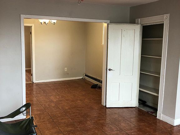 4th image of 18 Westervelt Pl