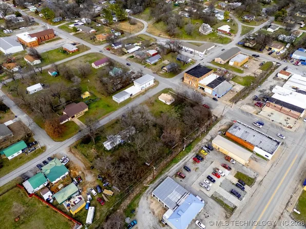 1 W Ross, Locust Grove, OK 74352
