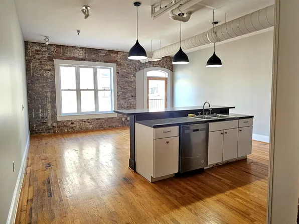 1417 Market St APT 27, Chattanooga, TN 37402