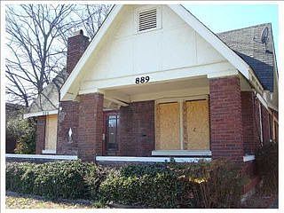 1st image of 889 N Watkins St
