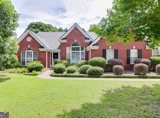 2712 Bogan Creek Dr, Buford, GA 30519