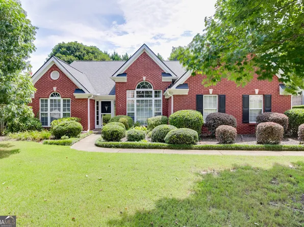 2712 Bogan Creek Dr, Buford, GA 30519
