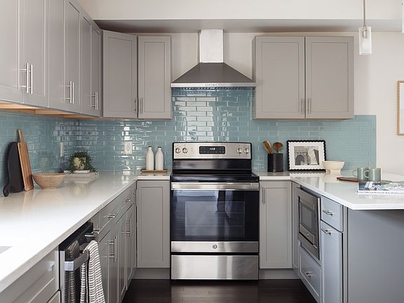 3rd image of 43 Wright Ave #2