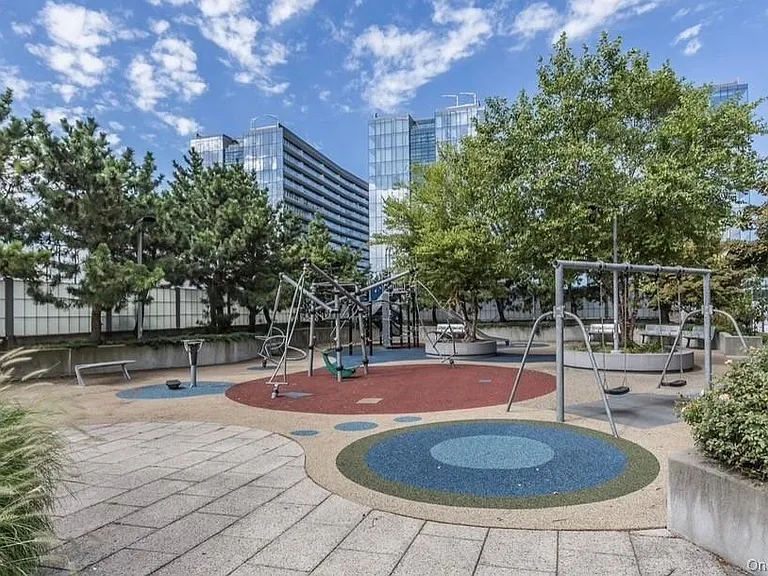 131-01 40th Rd #PH2P — Photo 13