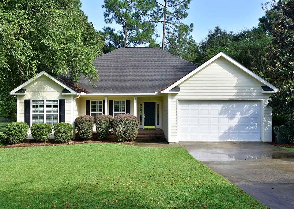 1st image of 149 Fairethorne Dr