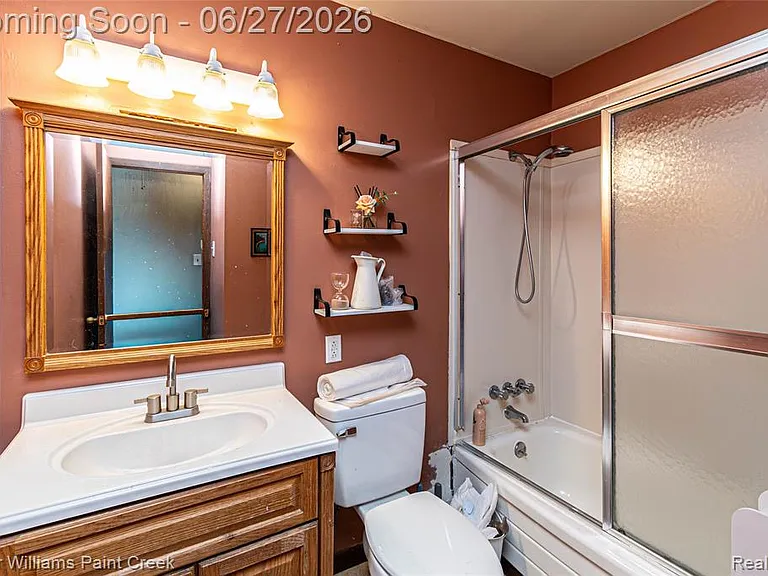 20510 Luna St — Photo 31