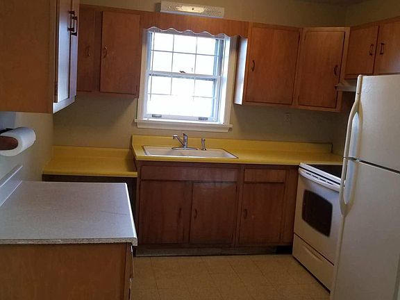 3rd image of 215 S Juliana St APT A