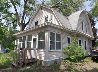 135 E Emmett St, Portage, WI 53901