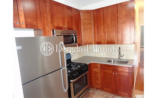 Rented by Douglas Elliman | media 11