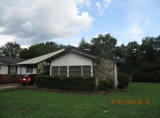2737 Parklawn Ave SW, Birmingham, AL 35211