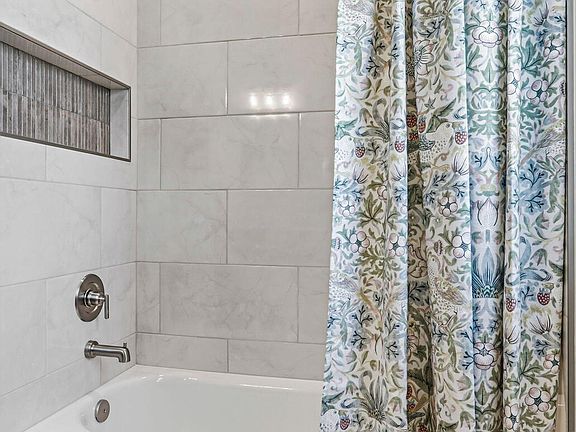 5th image of 3524 King Fisher St