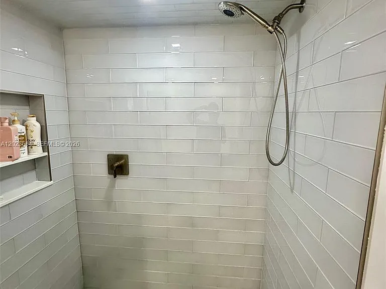 3000 E Sunrise Blvd #G — Photo 25