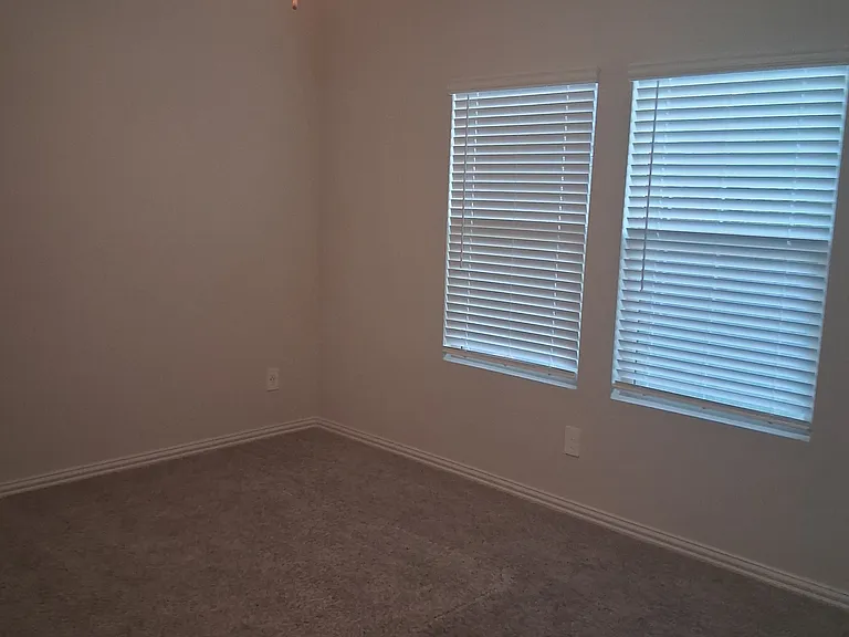 4000 Marble Falls Dr — Photo 6