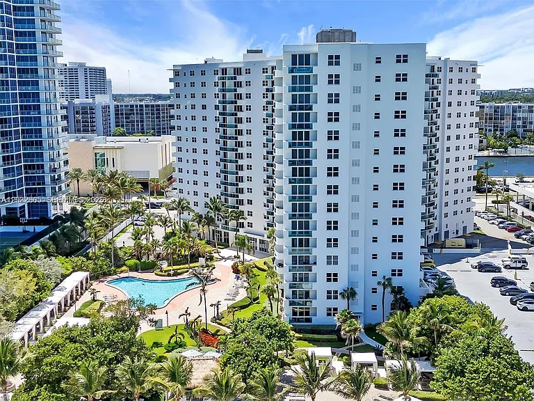 3001 S Ocean Dr #1429 — Photo 31