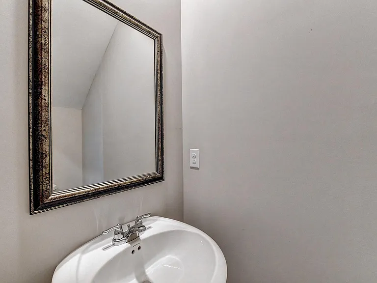 192 Golden Eagle Pkwy — Photo 24