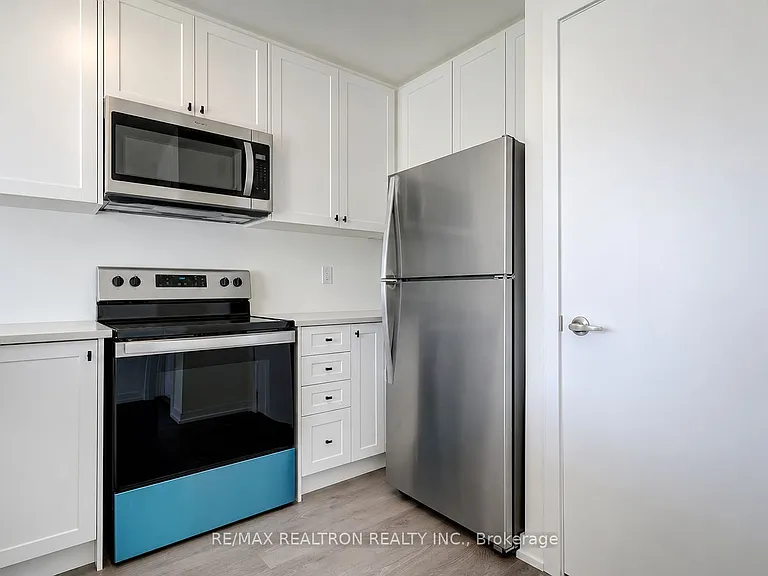 160 Densmore Rd #1104 — Photo 8