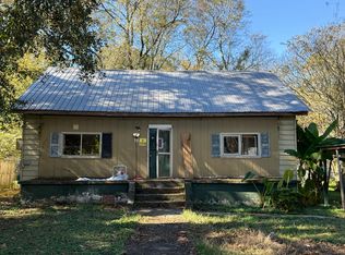 95 Chestnut St, Trion, GA 30753