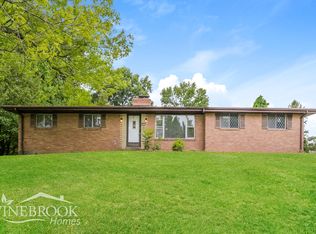 6750 Parker Rd, Florissant, MO 63033