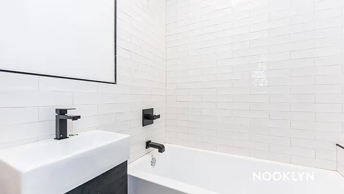 Rented by Nooklyn NYC LLC | media 41