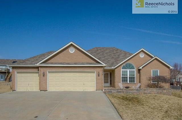 Great curb appeal, with a stone finish on the front of the home