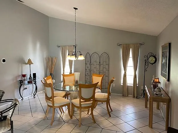 3645 Slayton Ave — Photo 8