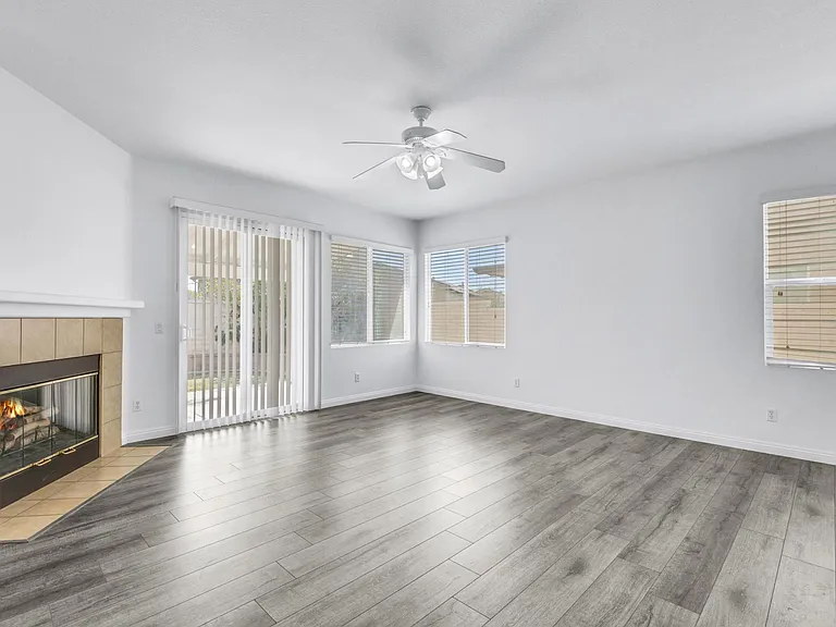 5810 Redhaven St — Photo 7