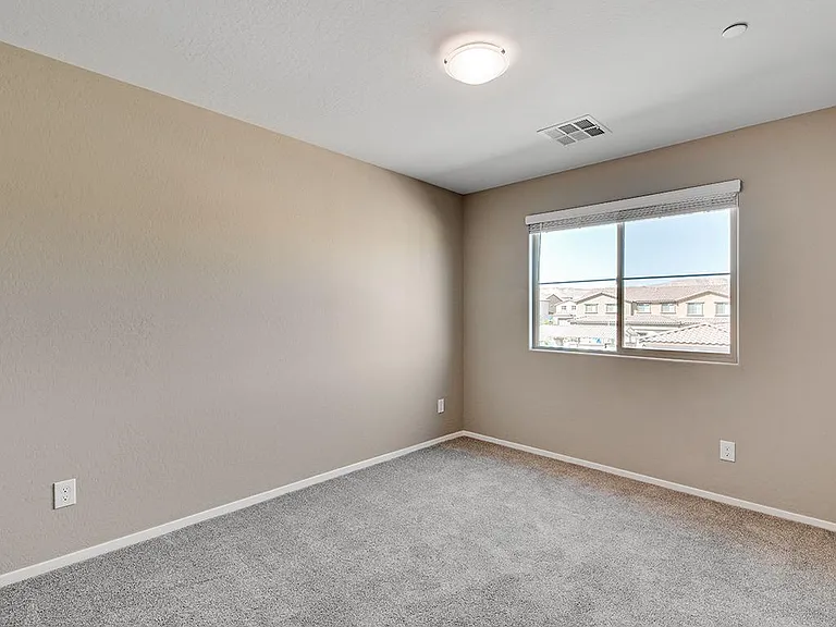 6238 Mavora Lakes St — Photo 35