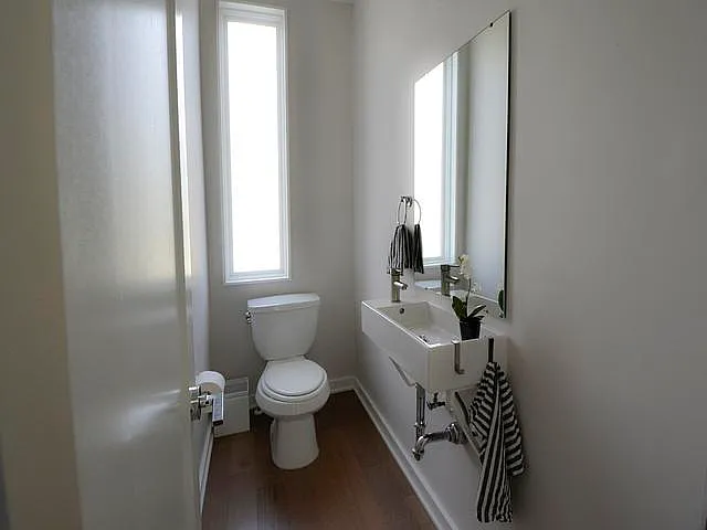 516 Person St — Photo 10