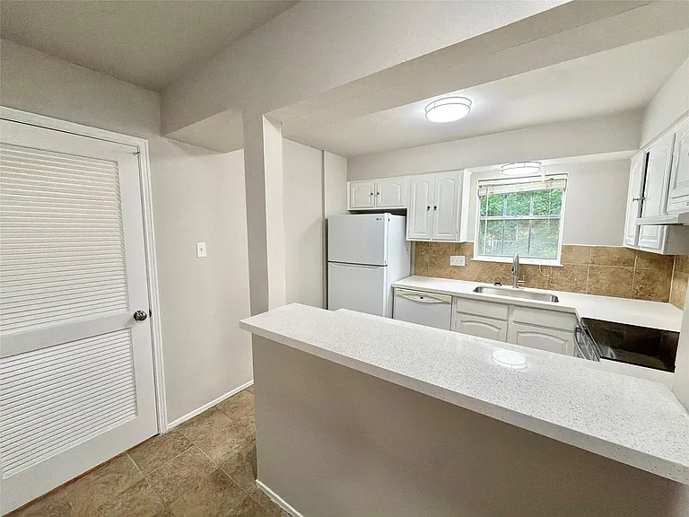 857 Wax Myrtle Ln — Photo 15