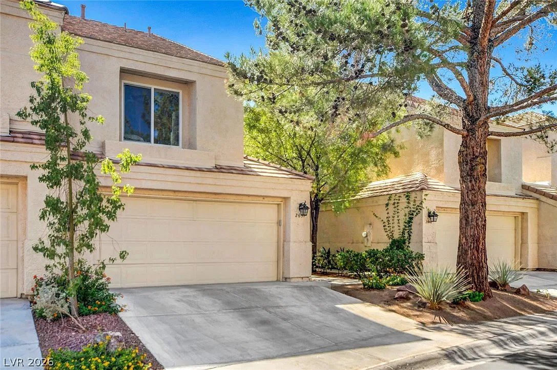 2 bed, 2.5 bath, 1557 sqft, $3,300 — Photo 2