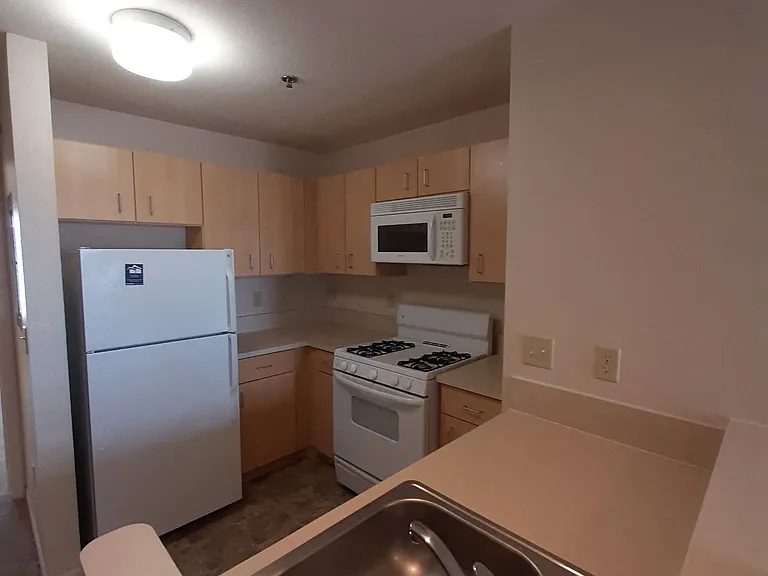Hunters Pond Apartment Homes — Photo 113