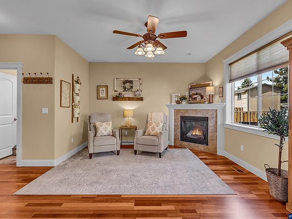 4th image of 5252 9th Ct SE