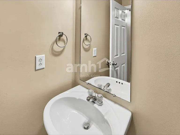 1801 Antebellum Dr — Photo 9